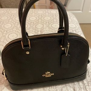 Coach crossbody purse, excellent condition!